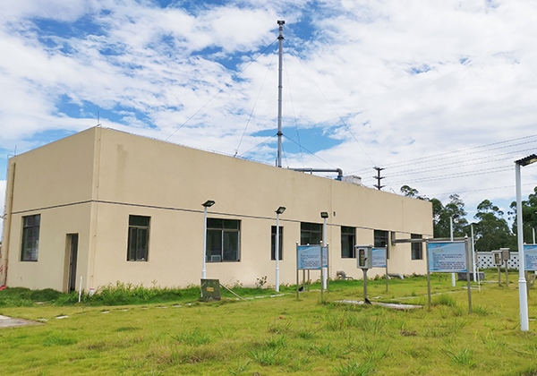 鶴山市第一座花園式地埋式污水處理廠<br />
<br />
國家財(cái)政部第四批PPP示范項(xiàng)目、江門市第一個以PPP模式建設(shè)的農(nóng)村污水處理設(shè)施項(xiàng)目。
